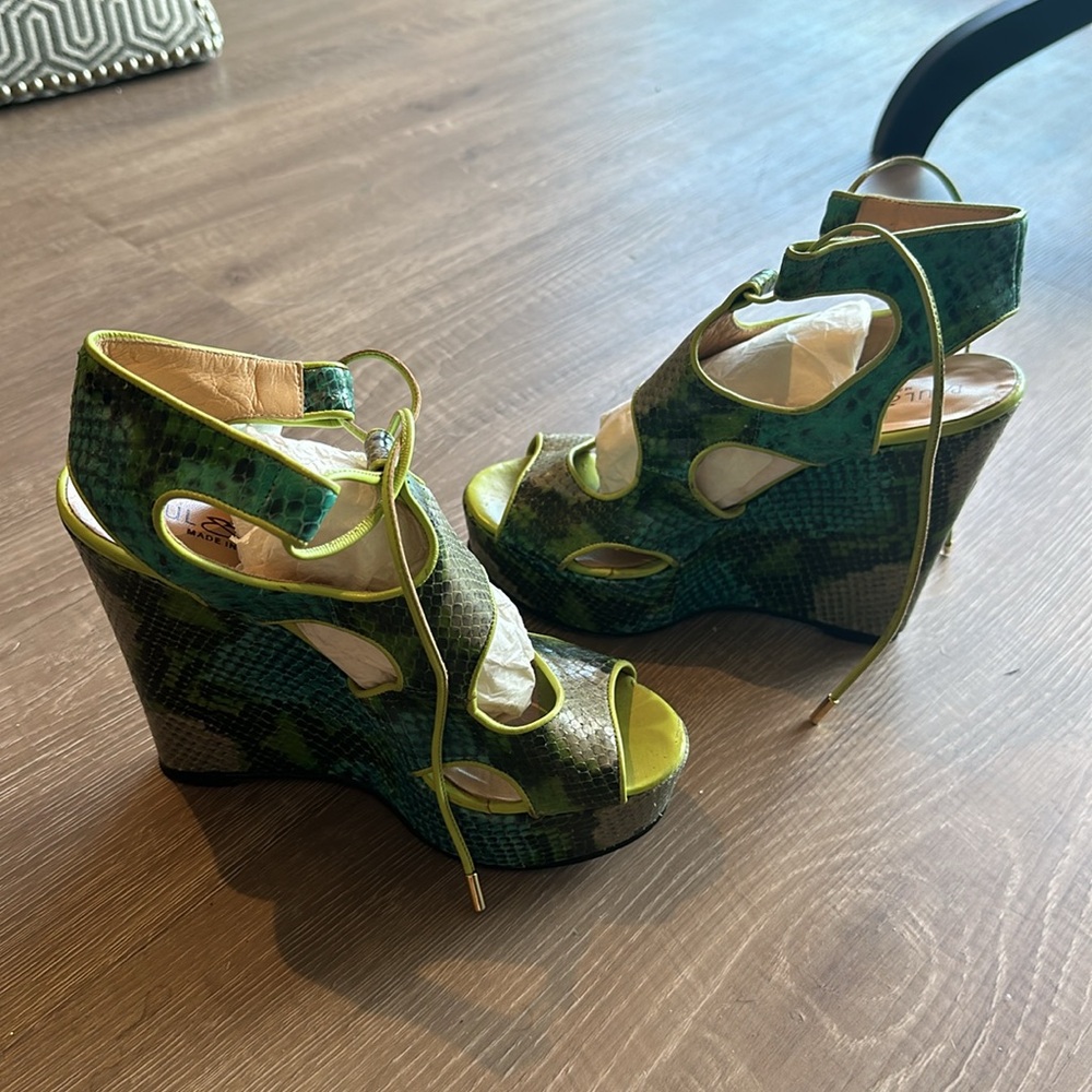 Paul & Betty Python Wedges 38 - image 5